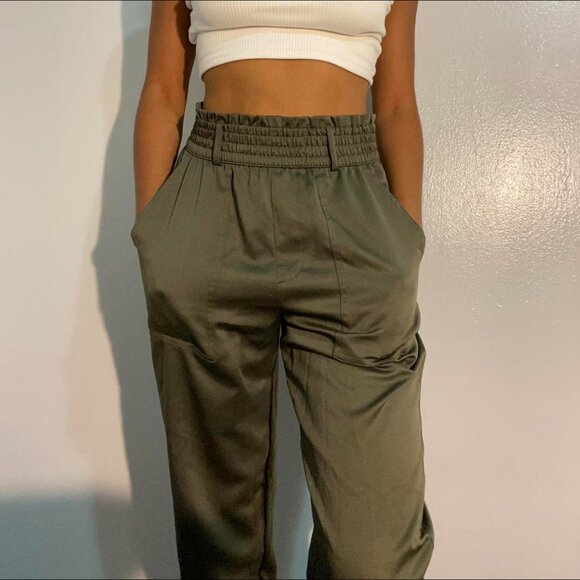 Abercrombie & Fitch black satin high rise taper paperbag trousers medium NWT - Picture 6 of 8